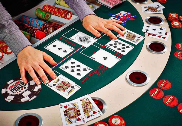Experience the Excitement of a Real Casino from the Comfort of Your Own Home